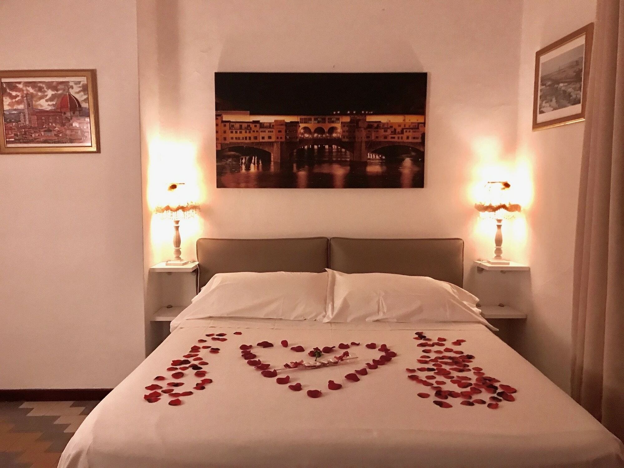Residenza Castillo ฟลอเรนซ์ ภายนอก รูปภาพ
